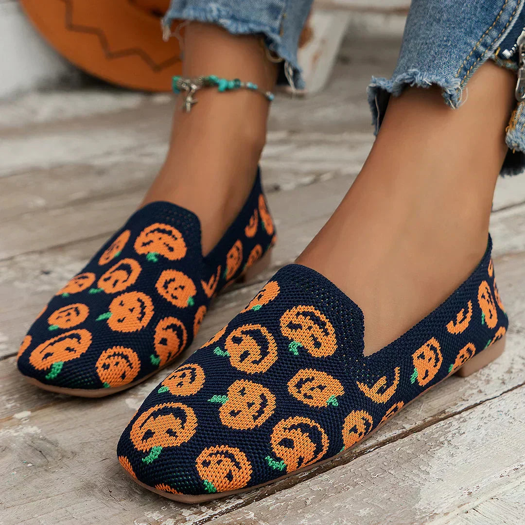 Orthopedic shoes for women featuring targeted support and shock absorption, designed for casual comfort with a stylish appearance. 8