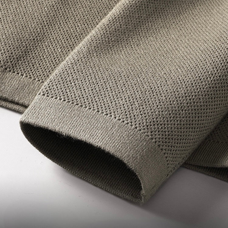 Men's tailored blazer in slim fit, crafted from high-quality fabric, showcasing versatile elegance for formal and casual occasions. 4