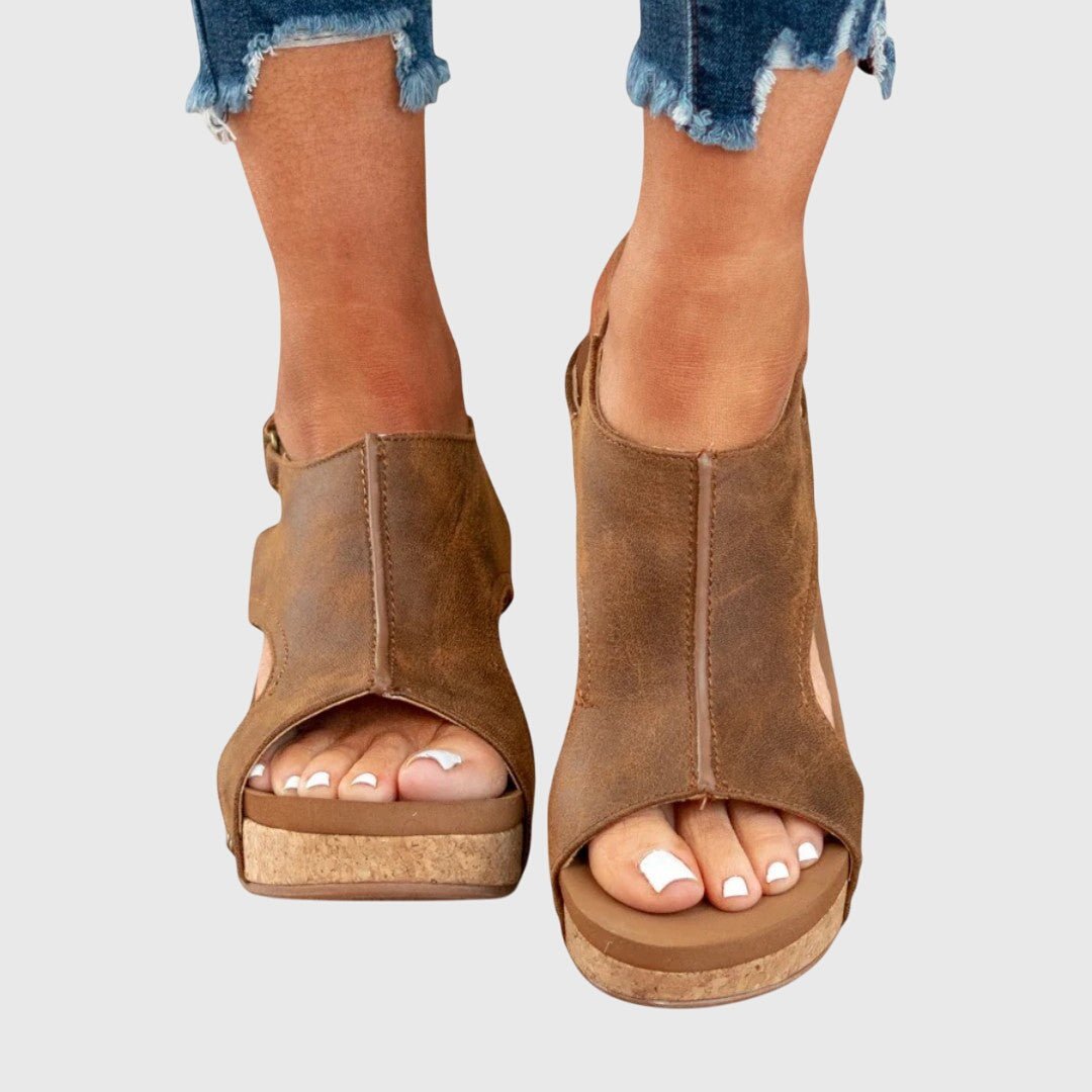Orthopedic sandals featuring a cushioned insole and adjustable buckle for a comfortable fit, designed with a lightweight and versatile style suitable for everyday wear. 8