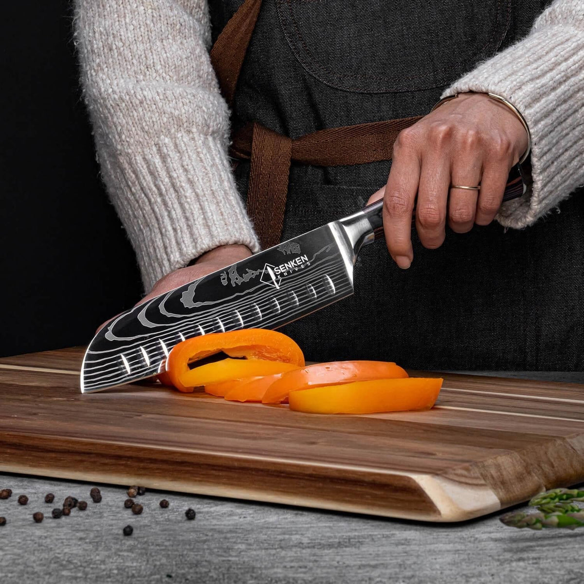 14-Piece Japanese Knife Block Set featuring high-quality kitchen knives and shears, elegantly housed in a natural acacia hardwood block for optimal organization and style 3