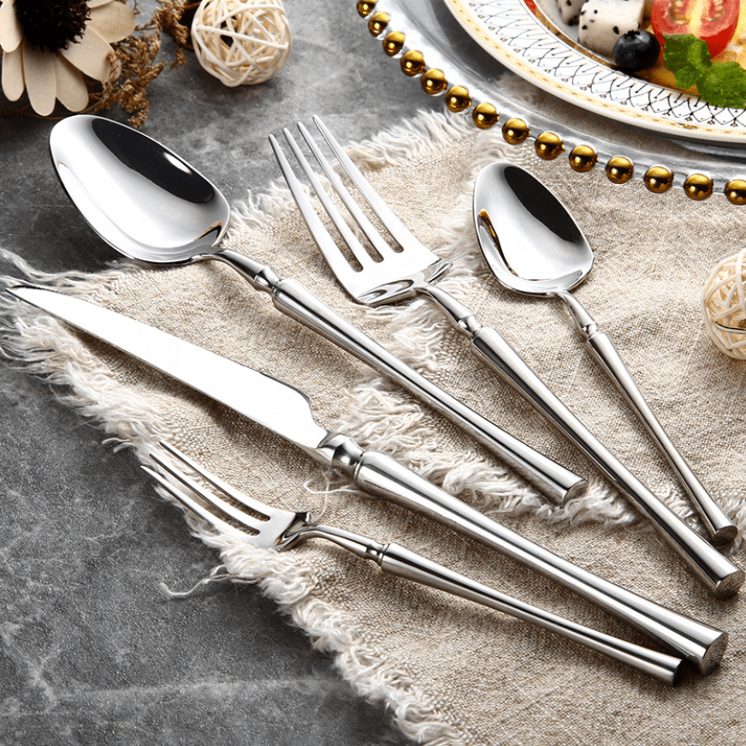 24-piece stainless steel cutlery set featuring elegant design and durable construction, perfect for enhancing dining experiences at any occasion. 6