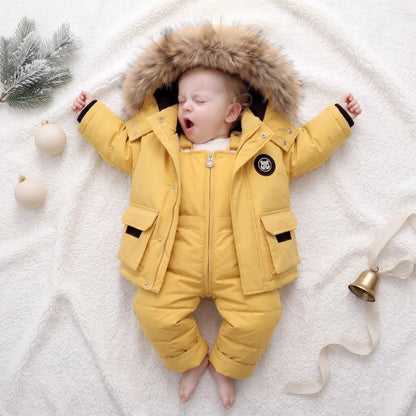 Baby puffer jacket set with full padding, designed for cold weather, suitable for children aged 9 months to 4 years, featuring a warm winter 4
