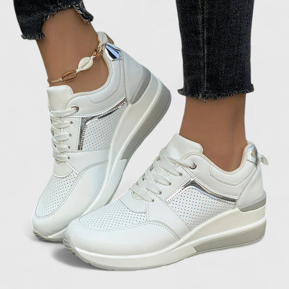 Comfort shoes featuring enhanced arch support and a shock-absorbing sole, ideal for all-day standing and providing superior comfort and stability. 4