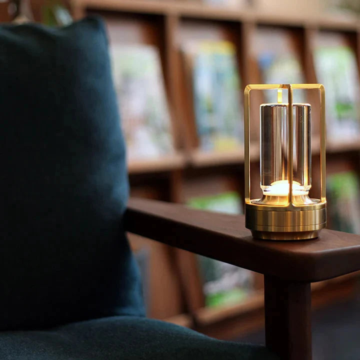 Cordless table lamp featuring a rechargeable LED design in Scandinavian style, available in gold, silver, and black finishes. 6