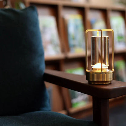 Cordless table lamp featuring a rechargeable LED design in Scandinavian style, available in gold, silver, and black finishes. 6