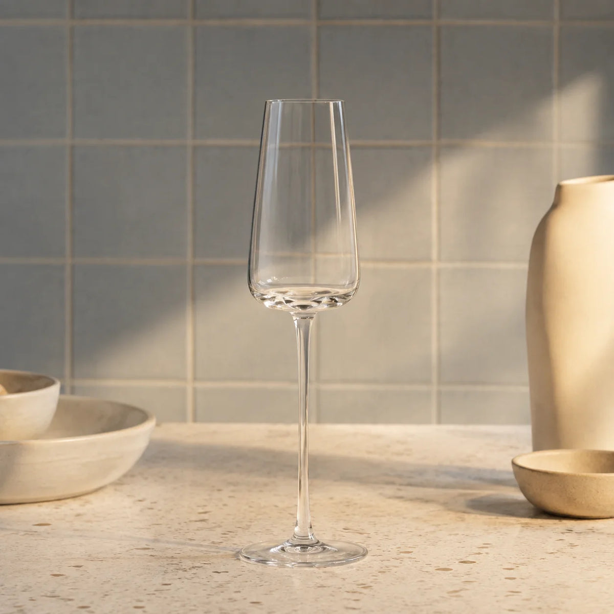 Handmade lead-free crystal wine glasses set featuring elegant clear stemware, perfect for serving red, white, and champagne. 10