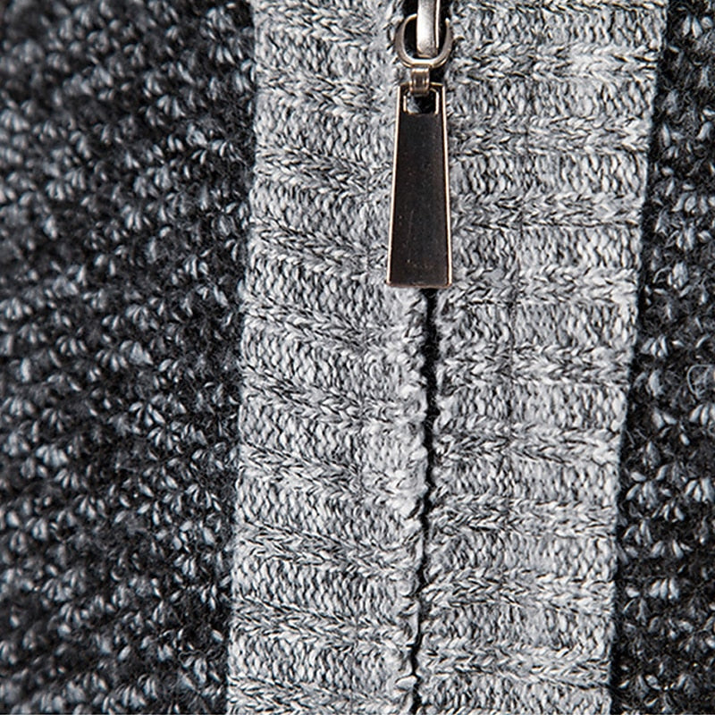Men's cardigan with zipper closure, crafted from warm wool-like fabric, ideal for modern layering in cool weather. 6