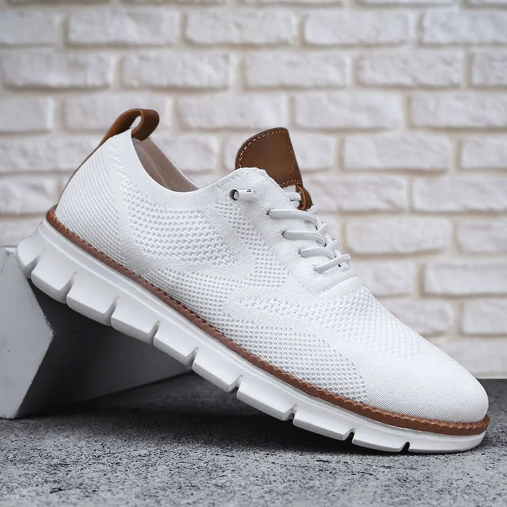 Men's orthopedic walking shoes featuring arch support and an anti-slip design, ideal for all-day comfort while standing. 1