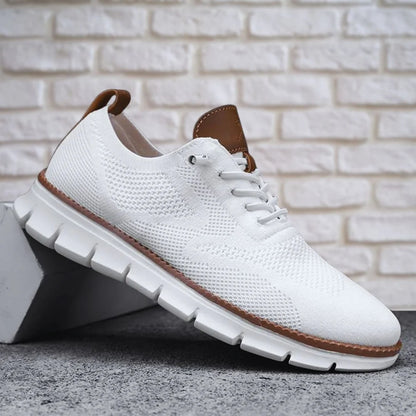 Men's orthopedic walking shoes featuring arch support and an anti-slip design, ideal for all-day comfort while standing. 1