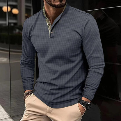 Men's polo shirt featuring a stylish colored collar, perfect for summer casual and business wear, combining comfort and versatility. 4