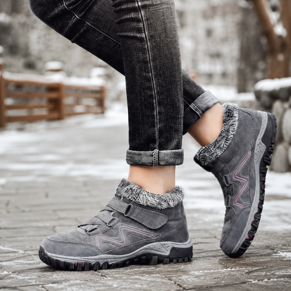 Men's waterproof winter snow boots featuring insulated comfort and a secure strap design, perfect for outdoor activities and casual wear. 1