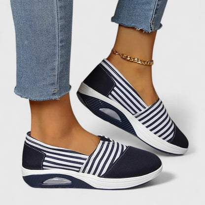 Orthopedic sneakers featuring a lightweight, non-slip design with all-day support and breathable materials for ultimate comfort and stability. 1