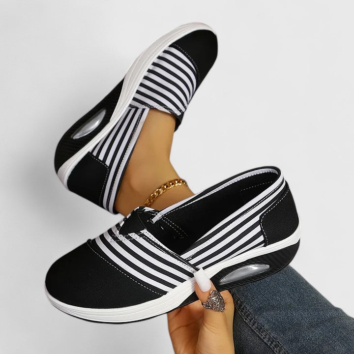 Orthopedic sneakers featuring a lightweight, non-slip design with all-day support and breathable materials for ultimate comfort and stability. 7
