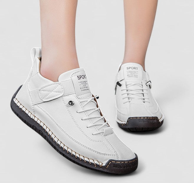Orthopedic sneakers designed for comfort and support, featuring arch support and a shock-absorbing EVA sole for enhanced cushioning and stability. 2