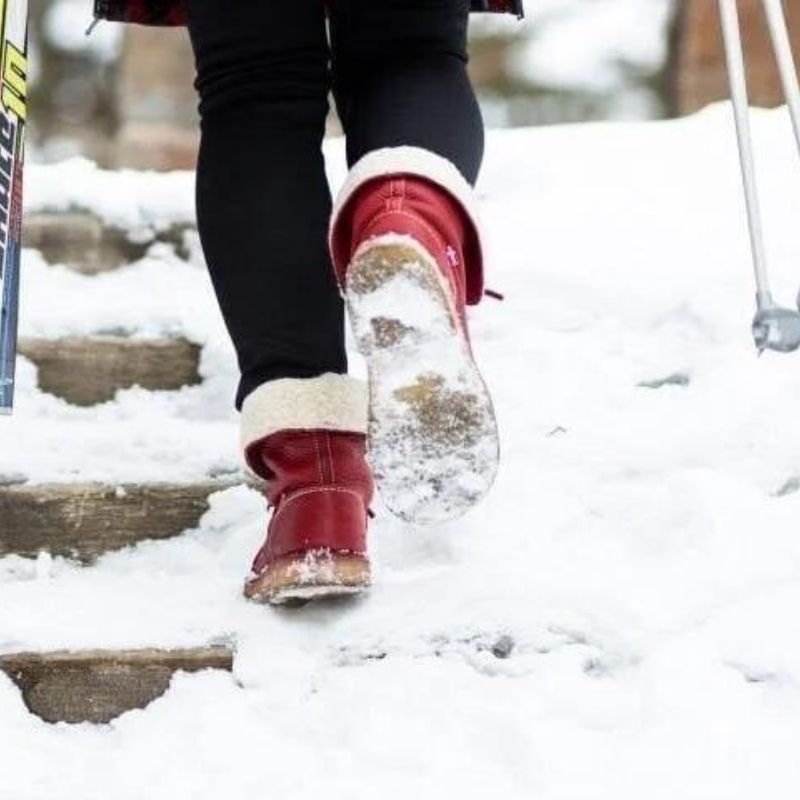 Waterproof winter boots for women featuring a cozy fur-lined interior and a convenient slip-on design, perfect for cold weather protection and comfort. 7