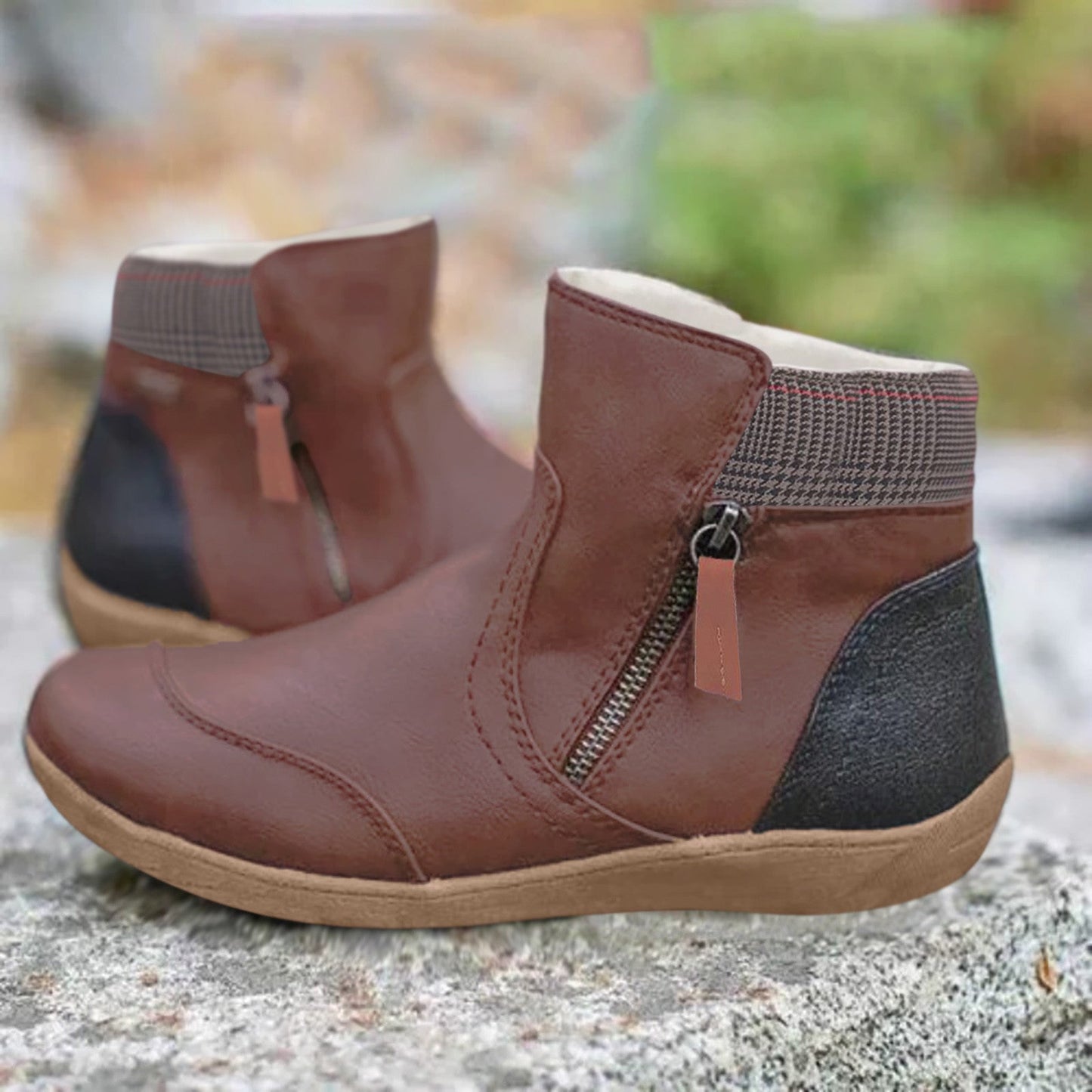 Women's ankle boots featuring a waterproof design, anti-slip grip, and arch support, equipped with a convenient side zipper for easy wear and maximum comfort. 2