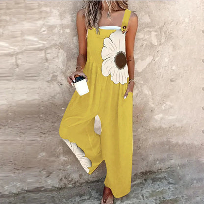 Women's overalls featuring adjustable straps, a loose fit with wide legs, made from lightweight fabric, perfect for casual everyday wear. 4