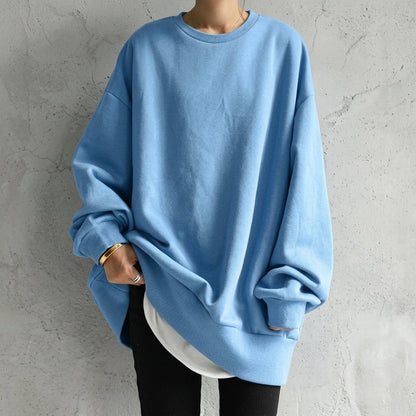 Women's oversized sweater tunic featuring long sleeves and a cozy drop shoulder design, perfect for casual comfort and stylish layering. 3