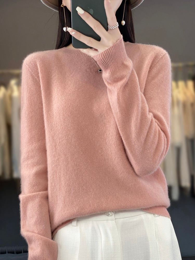 Women’s turquoise sweater featuring a relaxed fit and made from soft, warm material, perfect for cozy layering and versatile styling. 17