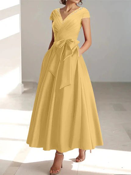 A-Line Mother of the Bride Dress with Pockets and Ruffles – Elegant Satin in Light Blue