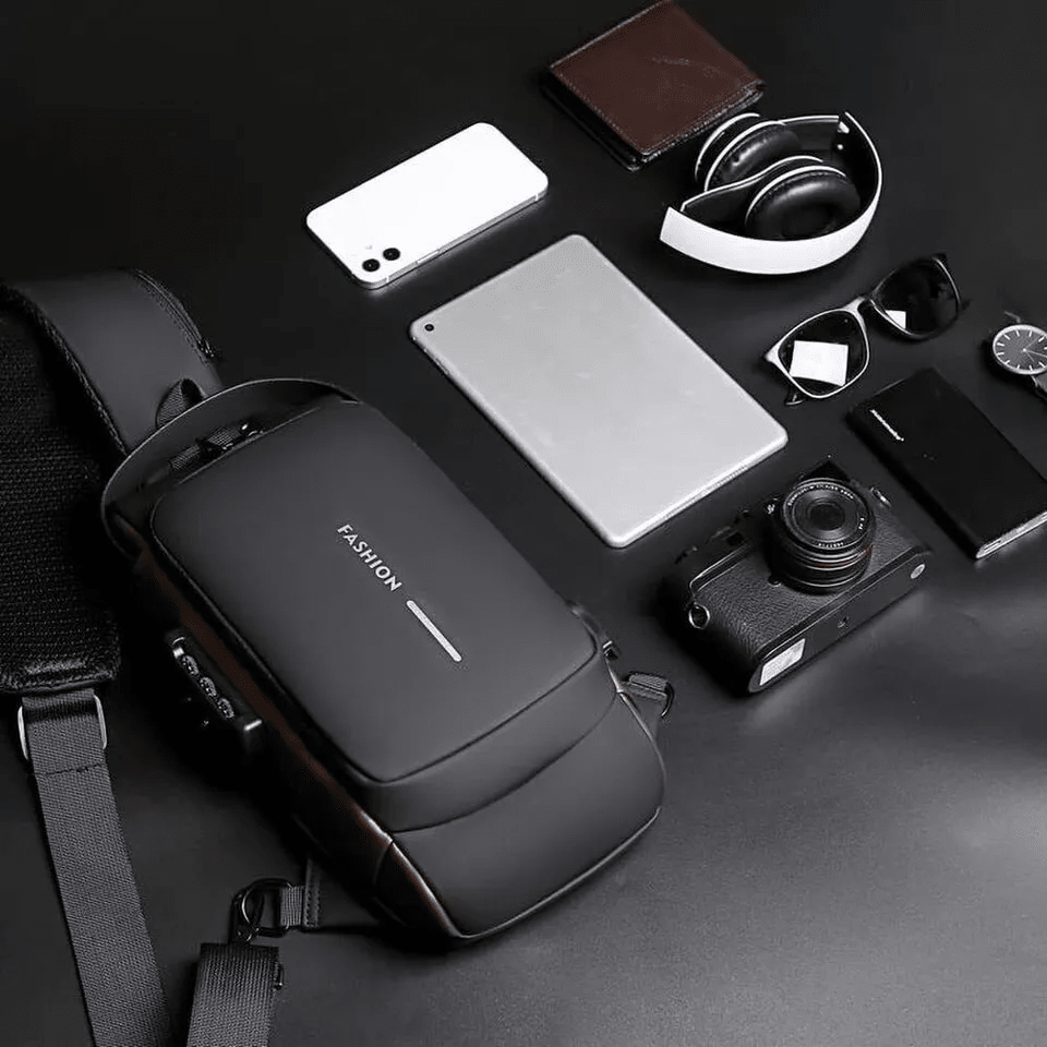 Anti-theft chest bag in black featuring RFID protection and ergonomic design, perfect for secure travel organization. 4