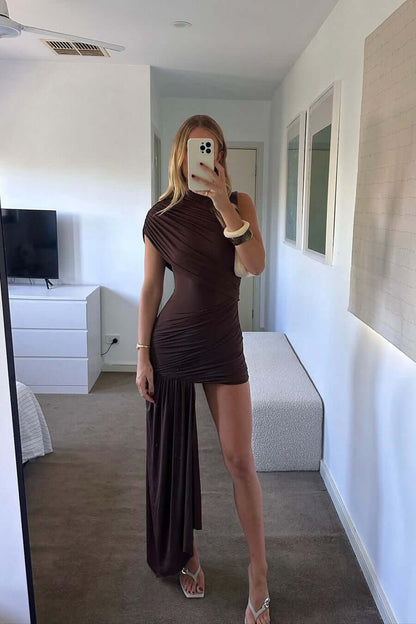 Asymmetric evening dress with cap sleeves and high neckline, perfect for elegant formal weddings, featuring a sophisticated design ideal for wedding guests. 1