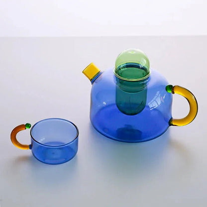 Borosilicate glass kettle mug set featuring an elegant modern design, includes a 400ml jug with a built-in filter and an 80ml 5