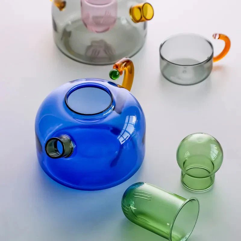 Borosilicate glass kettle mug set featuring an elegant modern design, includes a 400ml jug with a built-in filter and an 80ml 4