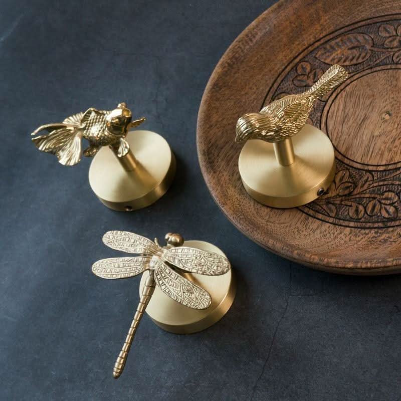 Brass animal wall hook rack with a gold finish, featuring decorative coat hooks perfect for enhancing home decor. 3