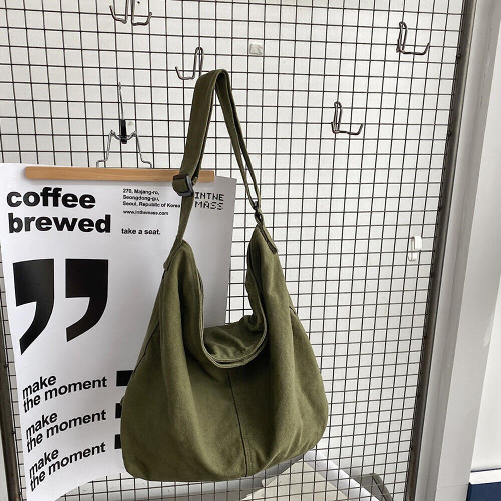 Canvas tote bag featuring a roomy design, made from durable nylon, perfect for beach outings and everyday use. 2