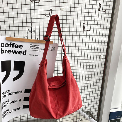 Canvas tote bag featuring a roomy design, made from durable nylon, perfect for beach outings and everyday use. 4