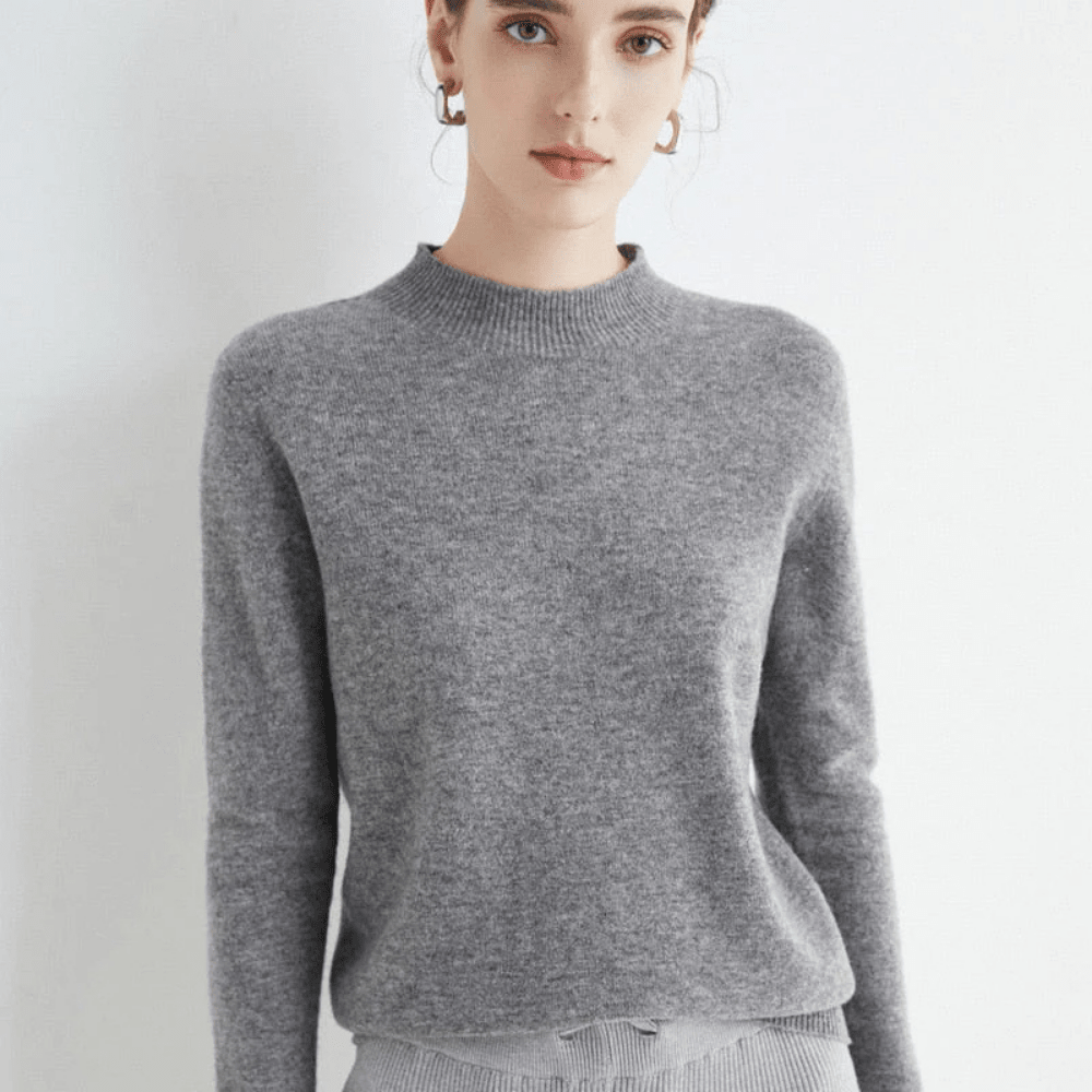 Cashmere silk sweater in a lightweight knit design, perfect for versatile layering in any wardrobe. 6