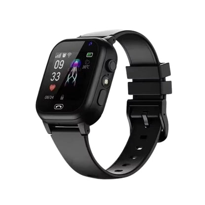 Children's GPS smartwatch featuring video calling, activity monitoring, and an IP67 splashproof design, ideal for keeping kids safe and connected. 2