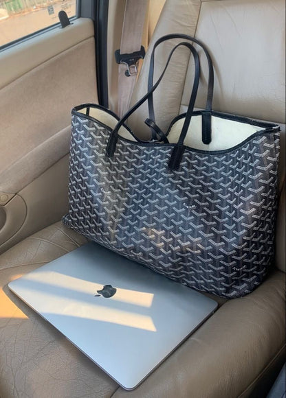Contemporary handbag featuring clean lines and an adjustable strap, crafted from chic synthetic leather, ideal for both business and evening occasions. 5