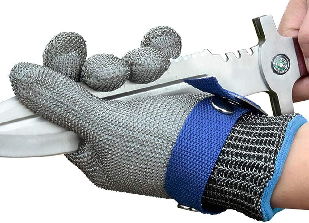 Cut resistant gloves featuring adjustable cuffs made of durable stainless steel mesh, designed for safe handling and protection in industrial and kitchen environments. 5