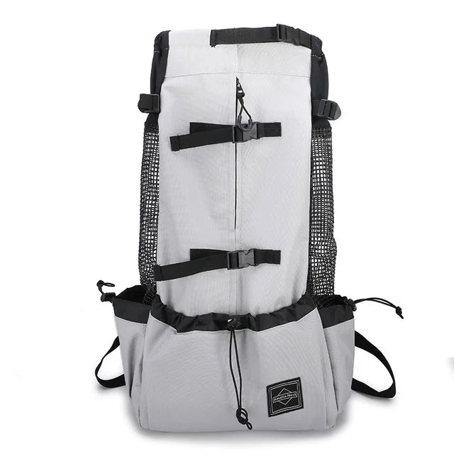 Dog travel bag made of breathable nylon with an ergonomic design, ideal for small to medium breeds, ensuring comfort for pets during travel. 6
