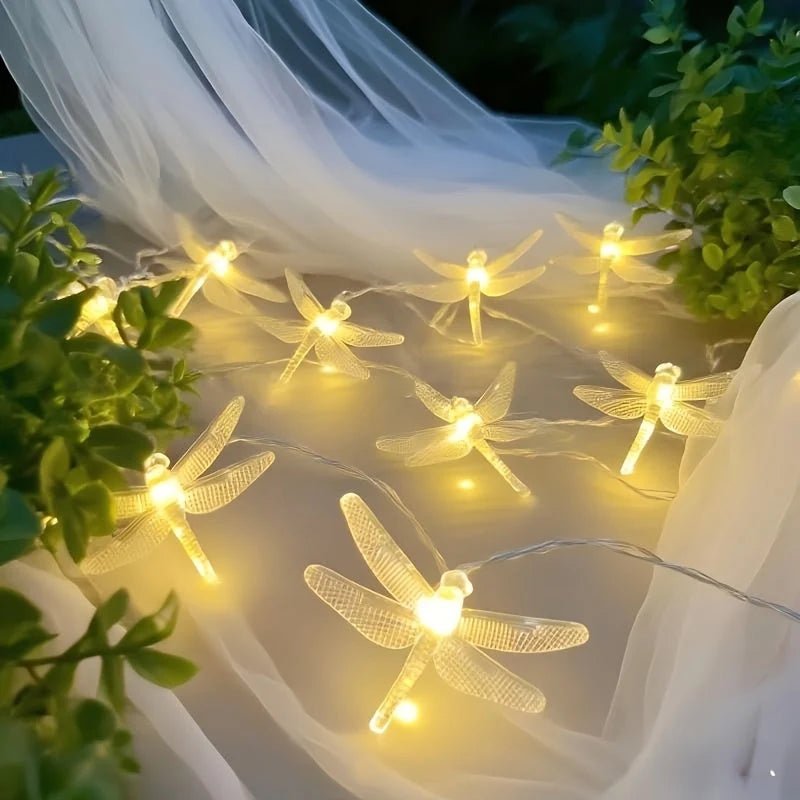 Dragonfly LED string lights with warm white illumination, 150 cm battery-operated decorative lighting for indoor and outdoor use. 3