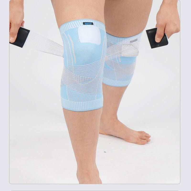 Elastic knee support featuring a 4-way stretch compression sleeve, designed for enhanced stability and comfort, made from breathable polyester material. 1