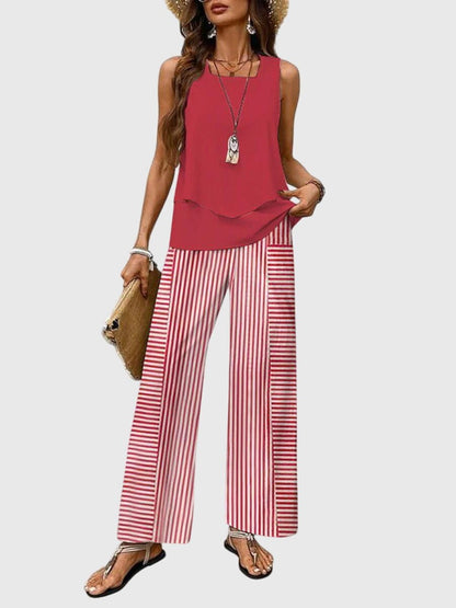 Elegant 2-Piece Summer Set featuring a square neckline and a stylish blue plant print, perfect for warm-weather outings. 3