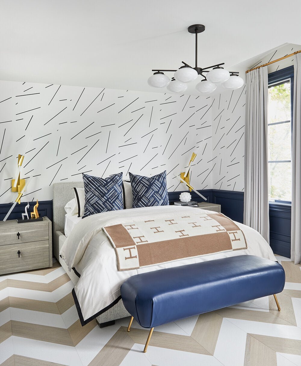 Elegant golden plaid throw blanket made from a luxurious wool and cashmere blend, perfect for cozy home decor, measuring 140 x 170 cm. 4