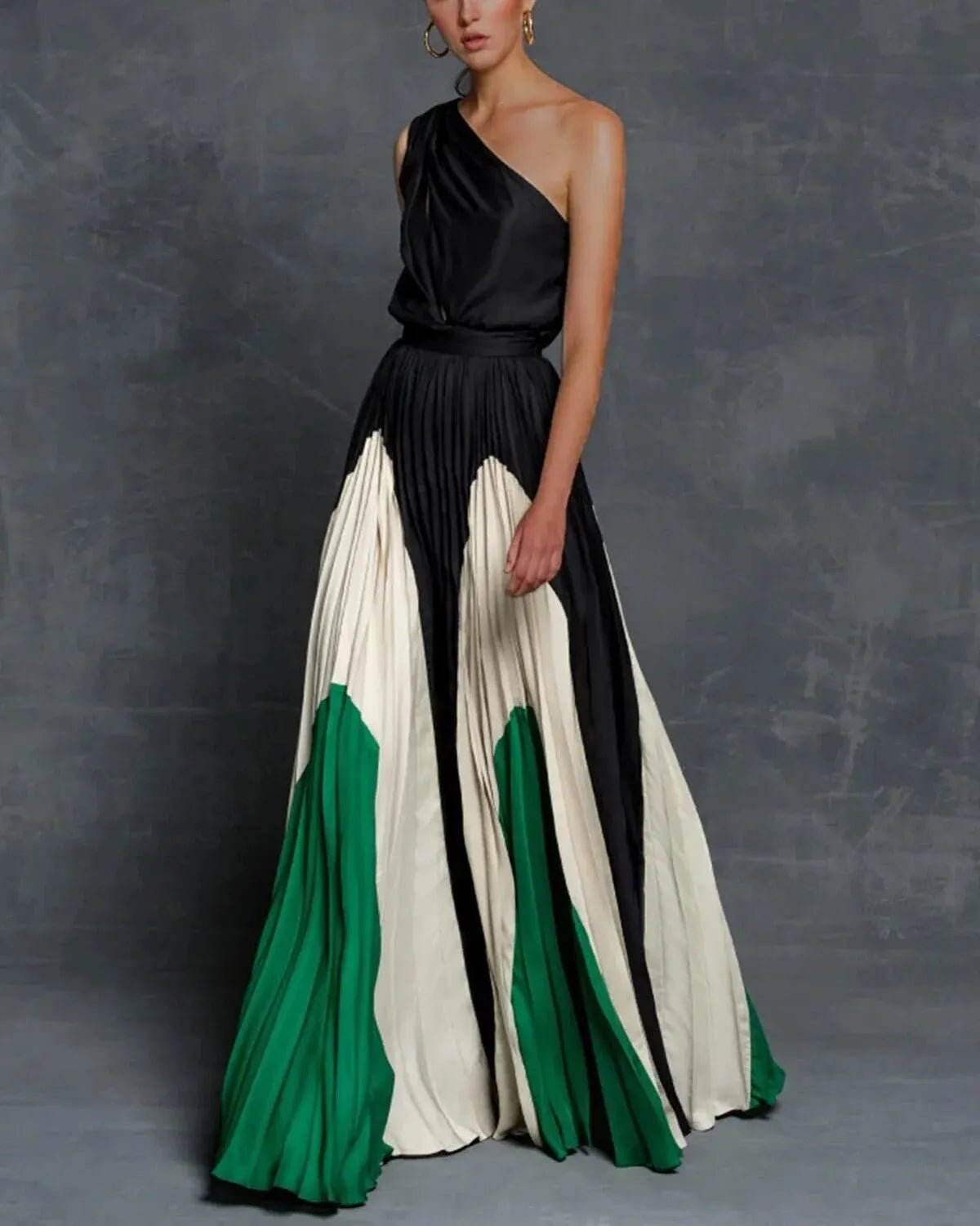 Elegant Maxi Dress with Unique Shoulder Design – Flowy Long Dress for Women, Comfortable Fit 1
