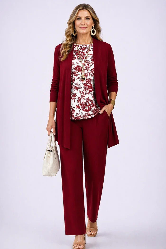 Elegant three-piece set featuring botanical print trousers, designed for plus size women, offering a lightweight and breathable casual outfit perfect for everyday wear. 6