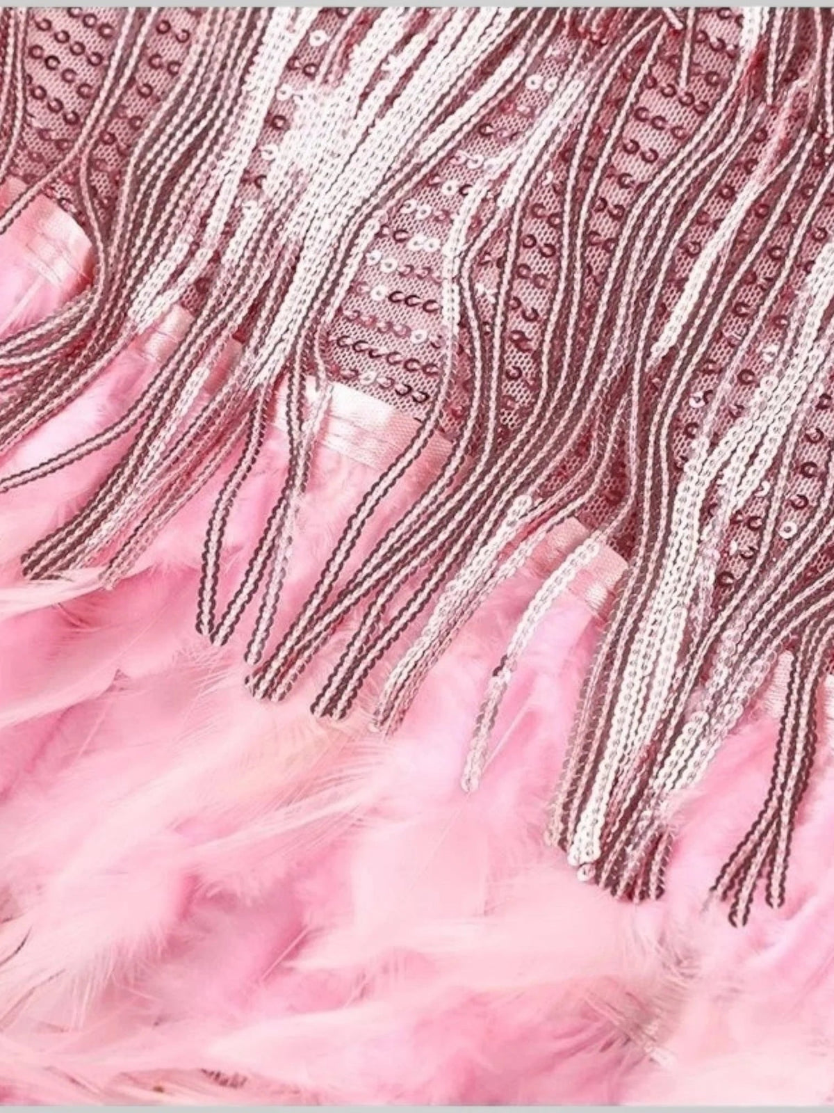 Elegant feathered mini dress featuring a chic silhouette, perfect for parties, with a comfortable fit that enhances your style. 1