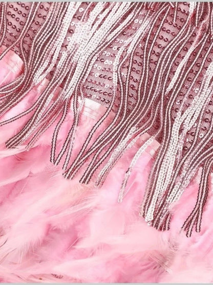 Elegant feathered mini dress featuring a chic silhouette, perfect for parties, with a comfortable fit that enhances your style. 1