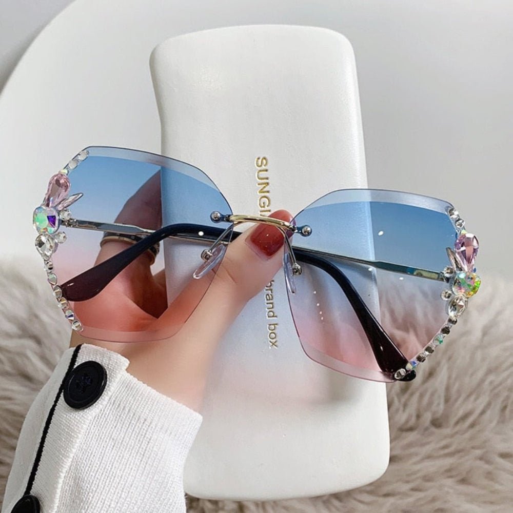Frameless rhinestone sunglasses with UV protection, stylish women's fashion eyewear featuring a chic design and sparkling embellishments, perfect for sunny days. 0