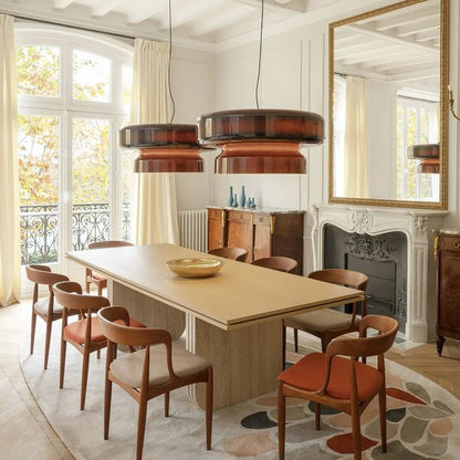 Hand-blown glass pendant lamp featuring an organic shape, perfect for modern interiors and elegant lighting decor. 1