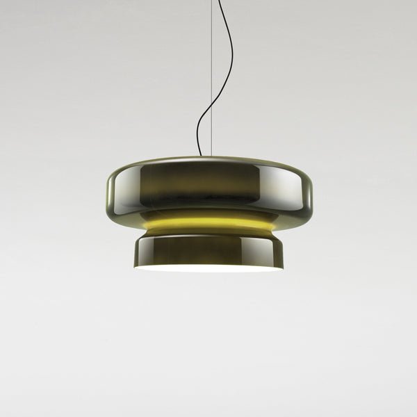 Hand-blown glass pendant lamp featuring an organic shape, perfect for modern interiors and elegant lighting decor. 10