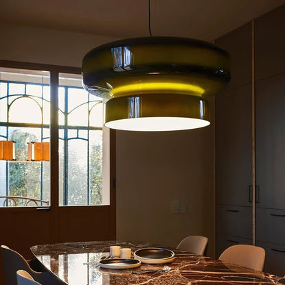 Hand-blown glass pendant lamp featuring an organic shape, perfect for modern interiors and elegant lighting decor. 2