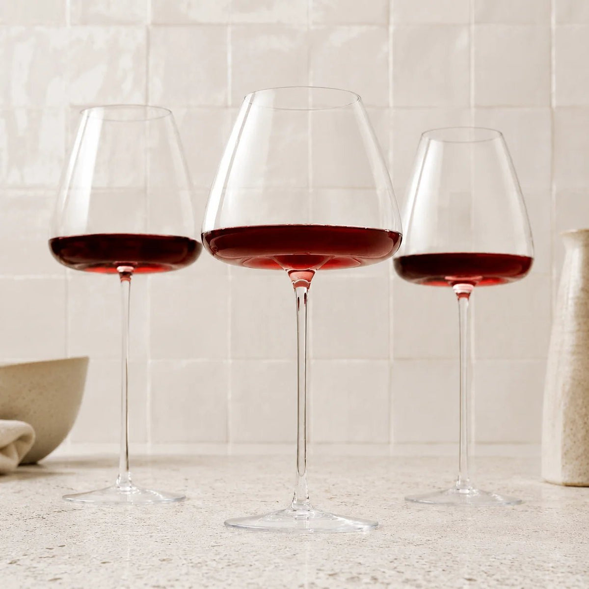 Handmade lead-free crystal wine glasses set featuring elegant clear stemware, perfect for serving red, white, and champagne. 8