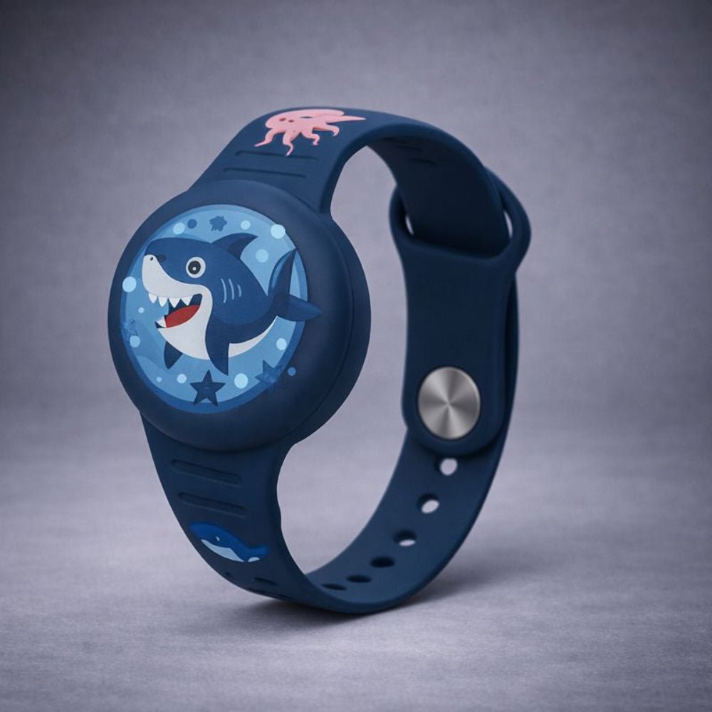 Kids GPS Tracker Wristband with adjustable silicone band, featuring a vibrant kid-friendly design for easy location tracking. 4